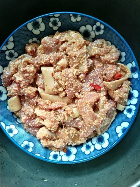 羊肉最嫩的吃法—粉蒸羊肉的做法 羊肉最嫩的吃法—粉蒸羊肉的做法