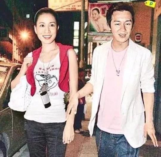 刷新香港收视记录，《澳门街》演员近况大不同，有人成为亿万富婆