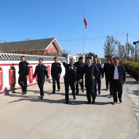 一个城市中一个区的区长能管区公安局的事情吗？