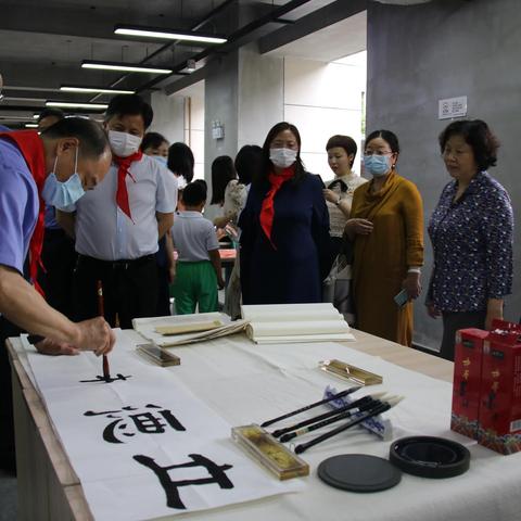 武汉育才一小和育才二小哪个好一些？求答案？