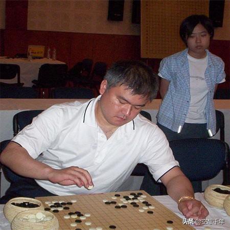 大平被“抬进”世界八强，刘星不敌泰国棋手，围棋赛的冷门你不懂