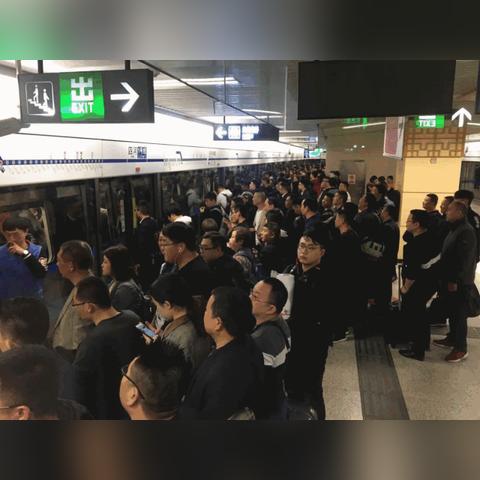 成都市西博城地铁的长尾关键词有哪些