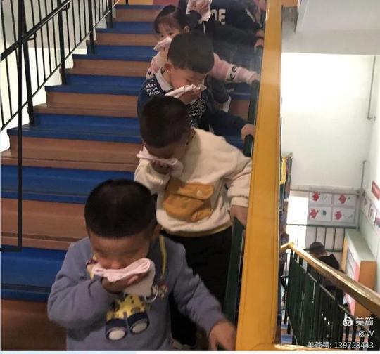 运城市幼儿园开展“传承红色基因践行国防教育”活动