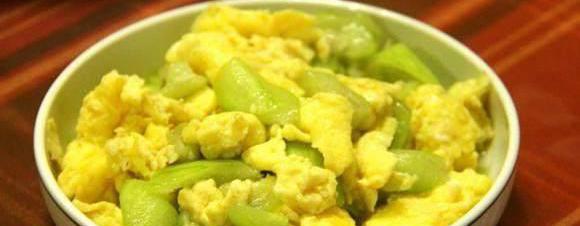 黄瓜可以煮什么美食（黄瓜和鸭血怎么做好吃）
