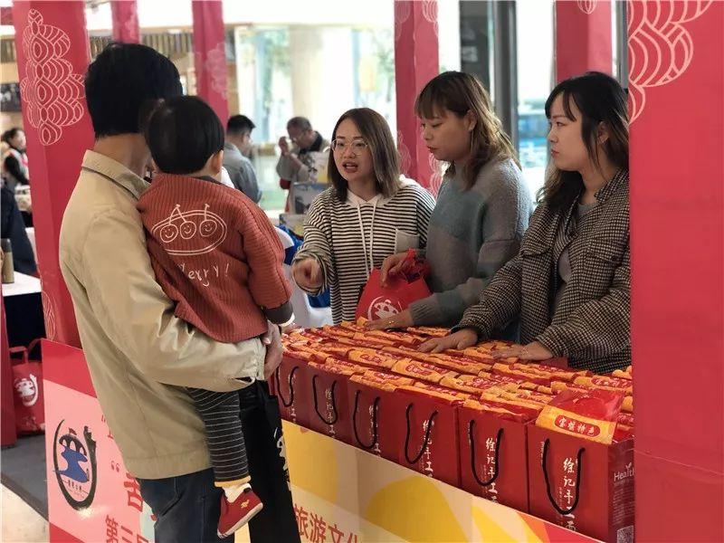 苏宁广场有什么美食（地摊经济的优势有哪些）