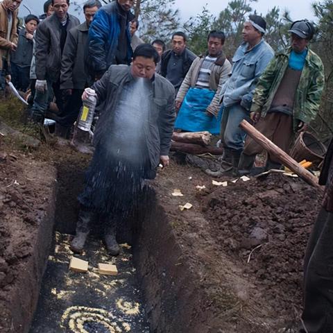 现在火葬最少费用多少？