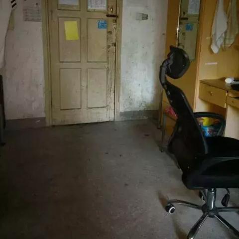 关于武汉考公务员的条件？