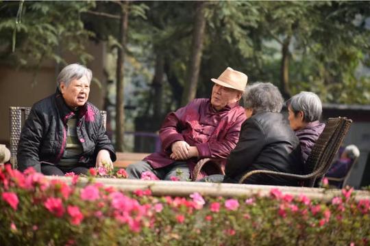 65岁大爷求婚55岁农村大妈，提了几个条件，大妈：他在找免费保姆