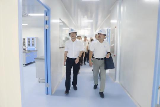 广西产研院领导到生物制造技术研究所研发中试基地调研慰问