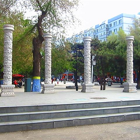 哈尔滨极乐寺坐几路公交车能到？