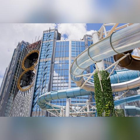 新濠影汇盘中异动 急速下挫5.93%
