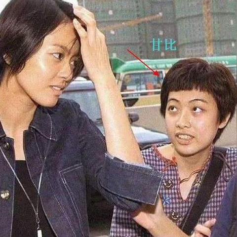 足球运动员跟女友分手的长尾关键词有哪些
