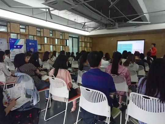 偶邦人工智能融媒体平台项目签约成华，期待5g+ai更多惊喜