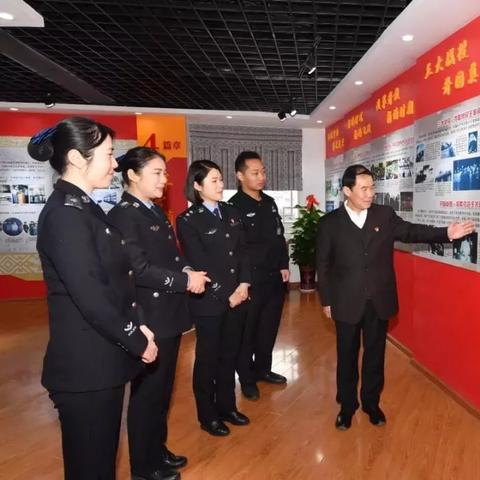 南宁市交警怎么考进去