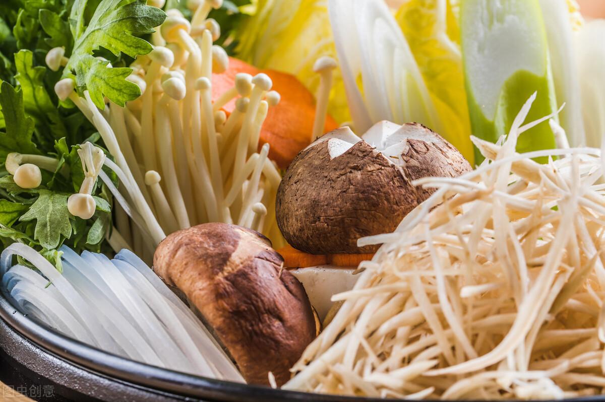 什么是美食海底捞（为什么说千万不要一个人去吃海底捞）