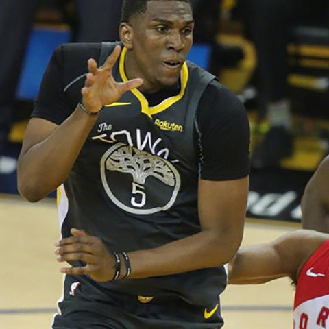 足球运动员锁骨断裂的长尾关键词有什么