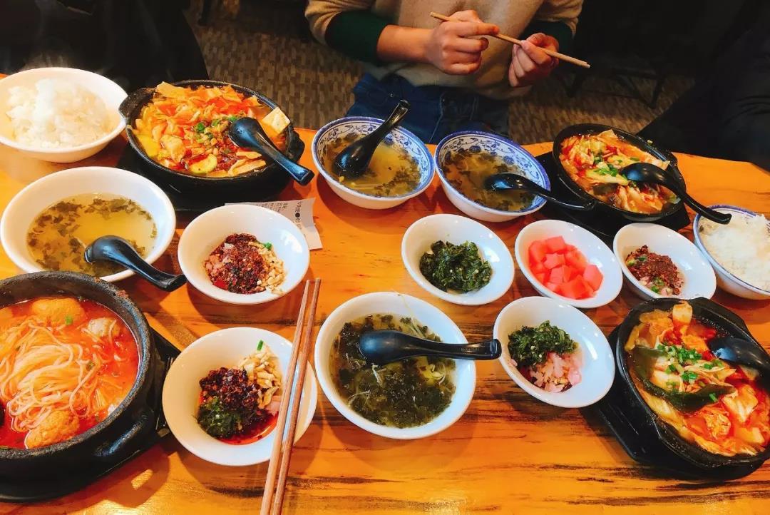 贵阳有什么美食（贵州有哪些著名的美食）
