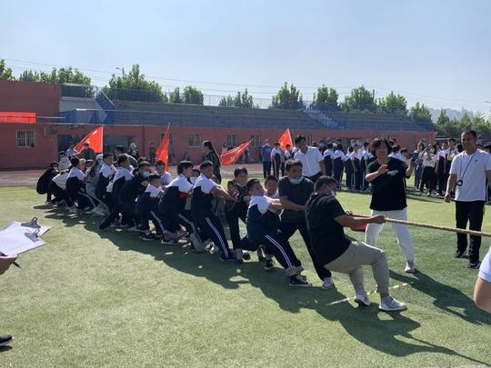 邯郸市肥乡区第五中学举行学生朗诵“少年中国说”及红歌传唱活动