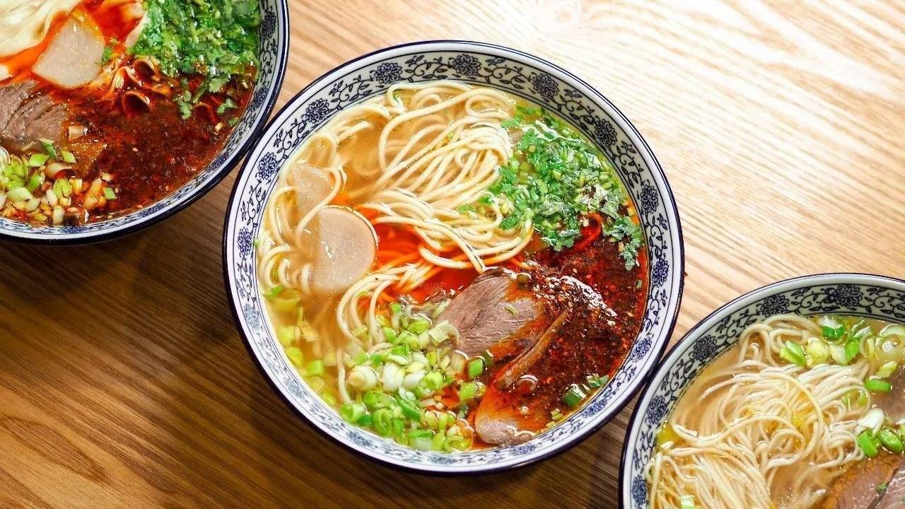 我襄阳有什么美食（襄阳热门街）