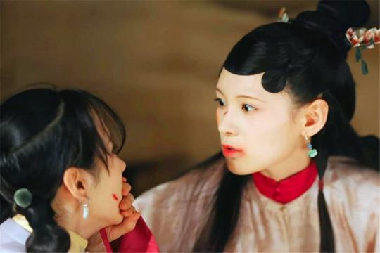 《玉楼春》桃夭偷鸡不成蚀把米，骗人不成反被骗，大快人心