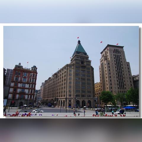 上海港拖轮船是哪个国家的？