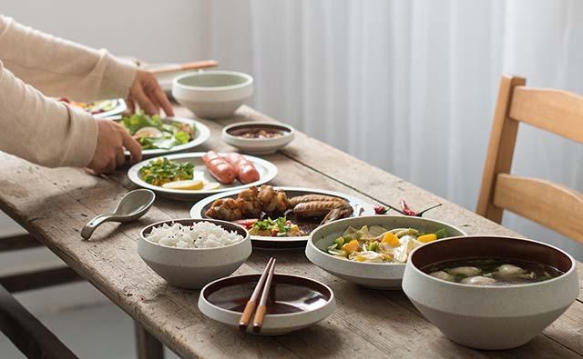 红楼梦里的美食有什么（王熙凤按道理是十指不沾阳春水的）