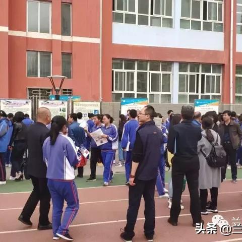 兰化一校初中部和82中哪个好？