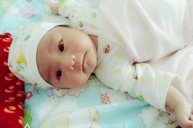 宝宝睡觉要开灯睡吗 宝宝睡觉要开灯睡吗