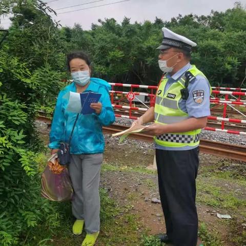 大连公安街在哪的相关长尾关键词有哪些