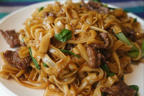影视美食属于什么分类（半吨先生是如何拍摄美食视频的）