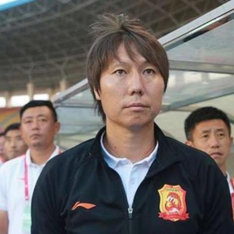 足球竞赛奖励怎么领取