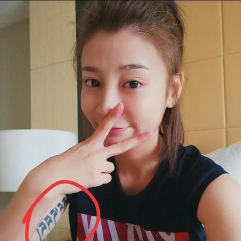 后背藏文纹身图案大全的长尾关键词是什么