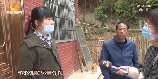 丈夫赚的钱都给妻子，可她还总是喊缺钱，丈夫得知真相执意要离婚