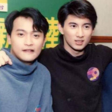 霹雳爸爸海外电商官网 相关的长尾关键词是那些 