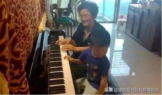 吃什么美食不掉油漆（炒锅里面掉漆了有毒吗）