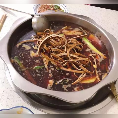 成都市中心兔儿火锅电话的长尾关键词有什么