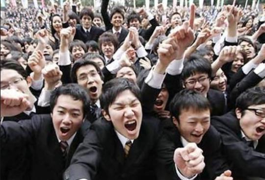 这些高材生或将被社会淘汰？211大学生送快件，985大学生做环卫