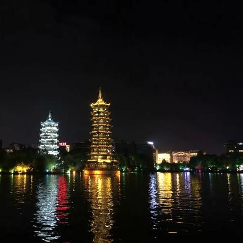 桂林阳朔西街口夜景图片相关长尾关键词有哪些