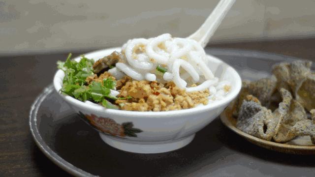 什么是舌尖上美食（大家觉得肉夹馍好吃吗）