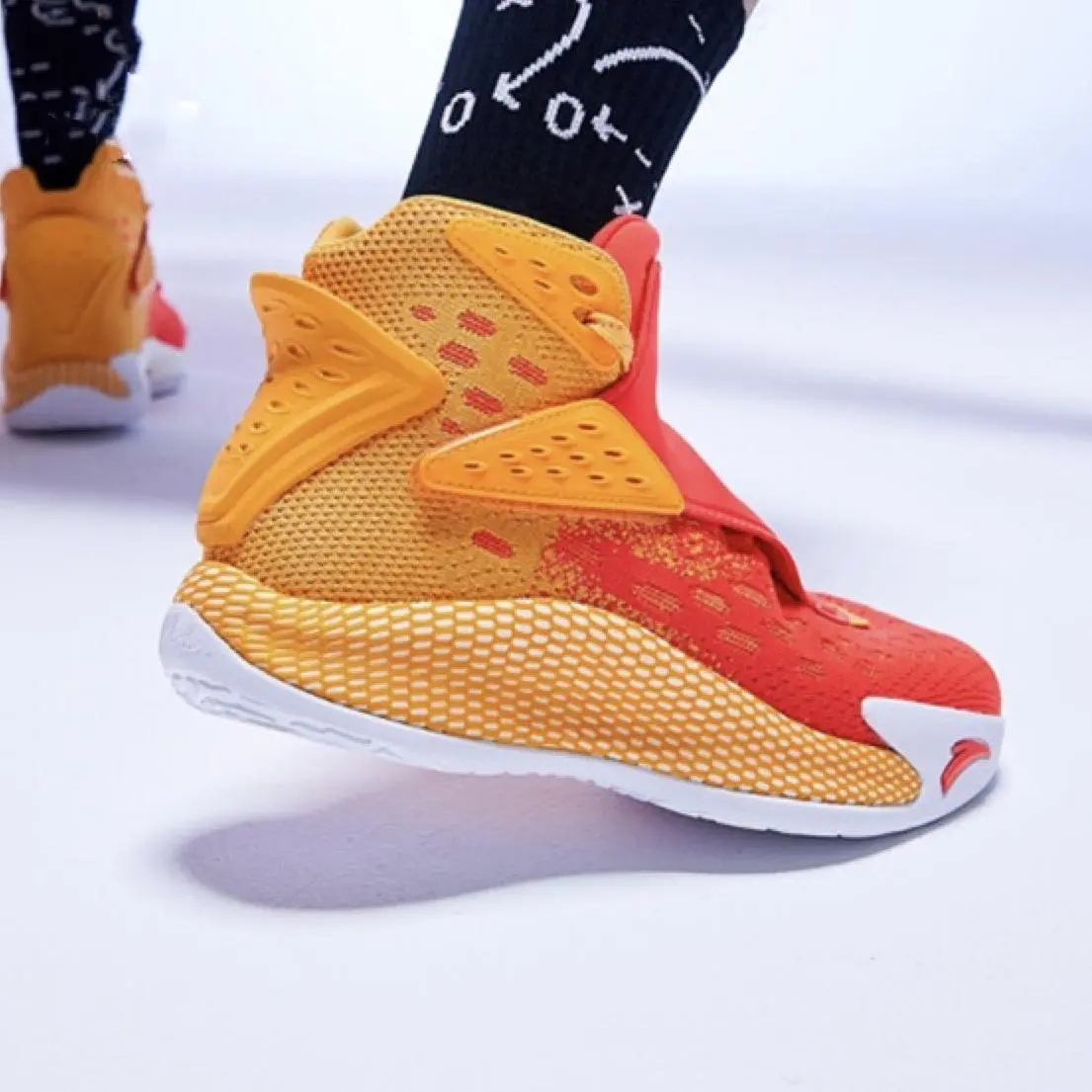 怎么用球鞋快速变现赚钱 球鞋如何变现