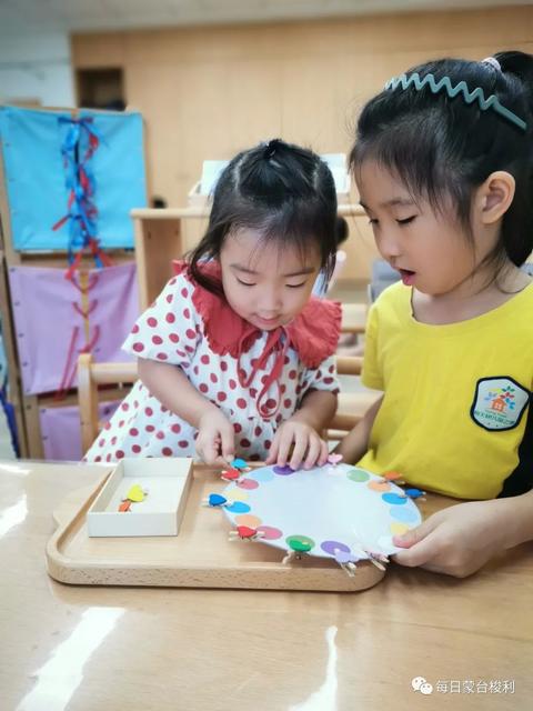 孩子喜欢模仿说话是语言敏感期吗