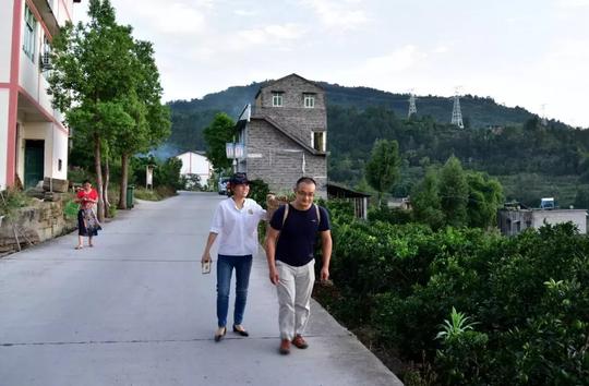 “物流+电商”土特产卖得欢，云阳农村夫妻自主创业助农增收
