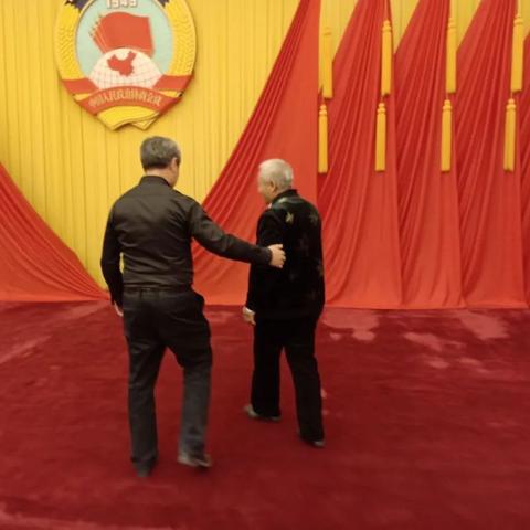 【天津美术馆有讲解吗】相关长尾关键词有哪些