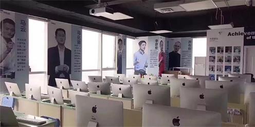 成都it培训：传统行业20k，降薪转行为程序员8.5k，值么?