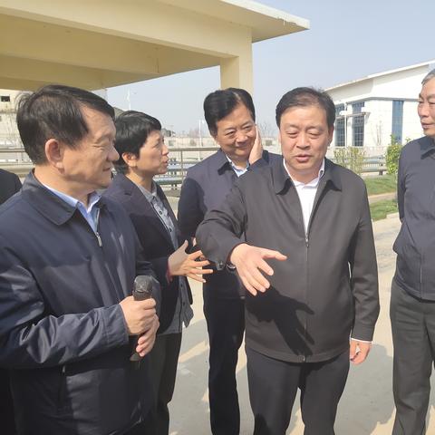 临沂兰山区和济南市中区哪个好