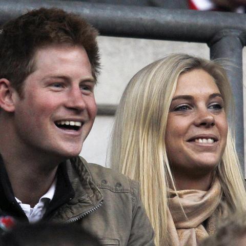 要一个facebook账号 相关的长尾关键词有什么