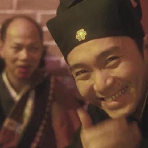 足球运动员撞肩视频大全的长尾关键词有哪些