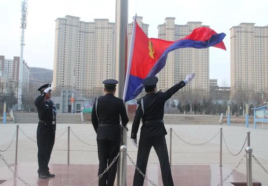 人民警察节专题报道|旗帜指引方向旗帜凝聚力量