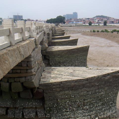 河南和福建哪个更远一点
