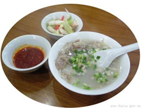 蒙古族有什么特色美食（各地都有哪些特色小吃）